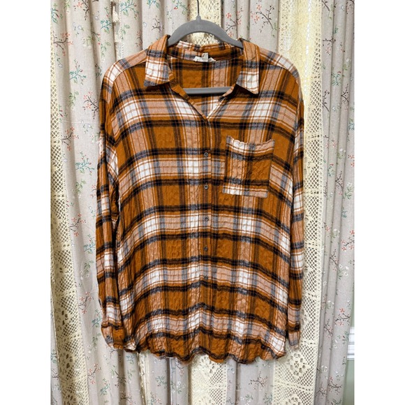 Jane and Delancey Tops - Jane + Delancey Large Rust Plaid Crinkle Button Down Oversized Shirt